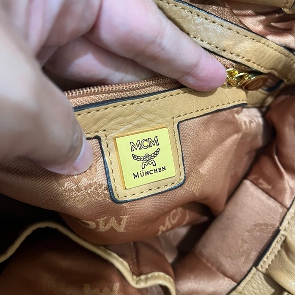 MCM COGNAC VISETOS DRAWSTRING BAG - Picture 15 of 16